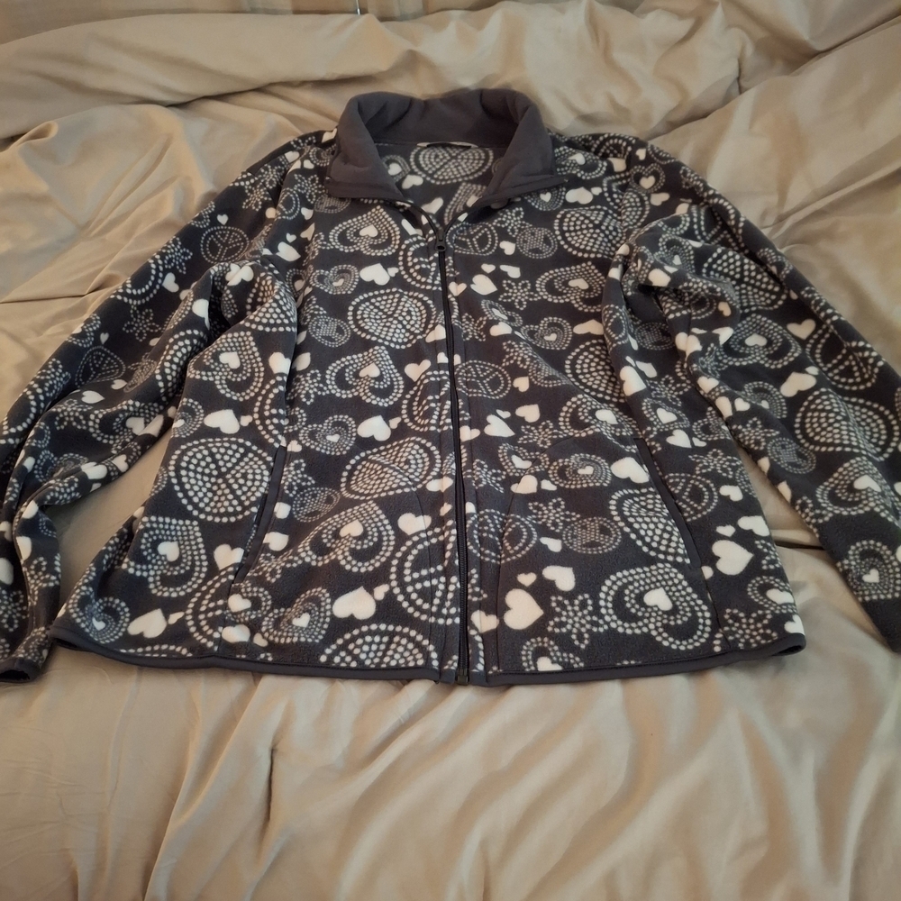 Old Navy Women's Charcoal and Ivory Fleece Sweater Jacket - Picture 3 of 7